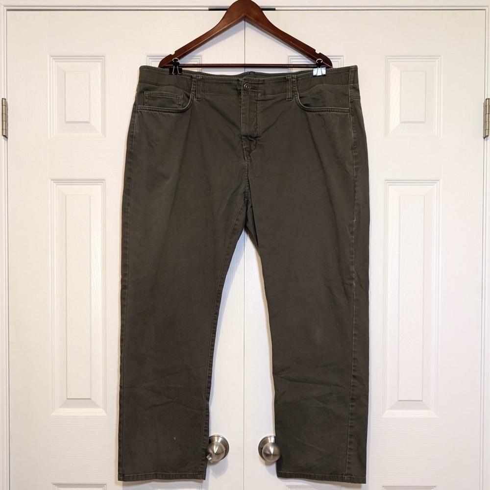 Denver Hayes Men’s 98% Cotton 44 x 30 Green Pants Olive Green
